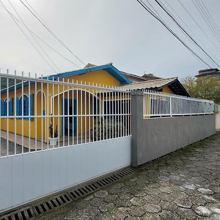 Casa 300M Da Praia Com Lindo Jardim! Florianopolis Exterior photo